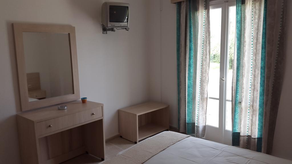 Foteinos Apartments Perivólion 外观 照片