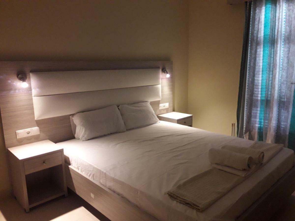 Foteinos Apartments Perivólion 外观 照片